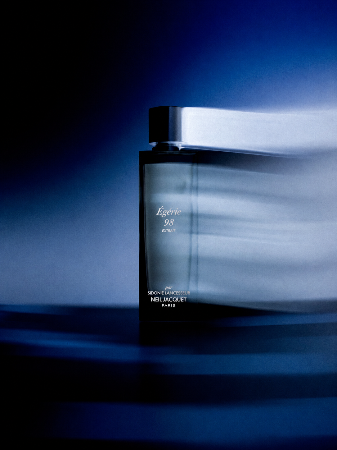 Neil Jacquet Égérie 98 — blue perfume campaign